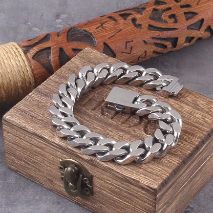 Heavy Cuban Link Chain Bracelet for Punk and Alternative Streetwear Styling