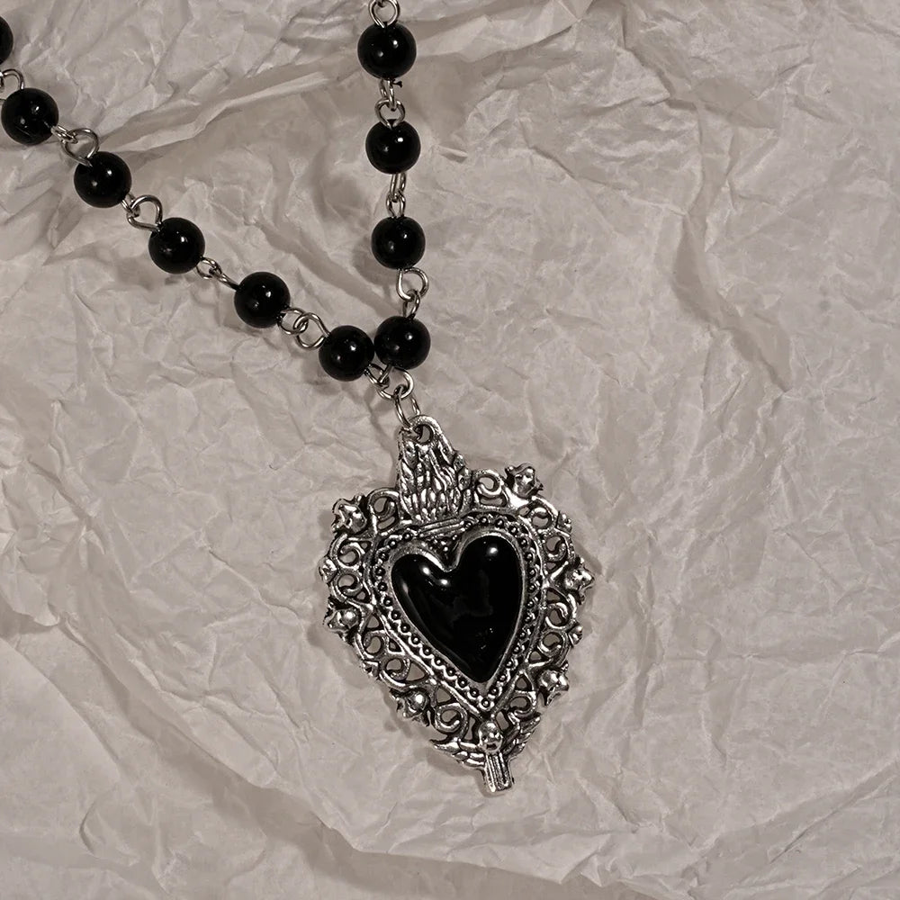 Gothic Heart Cross Pendant Necklace Set With Dark Romantic Charm Details