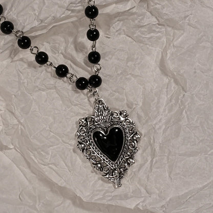 Gothic Heart Cross Pendant Necklace Set With Dark Romantic Charm Details