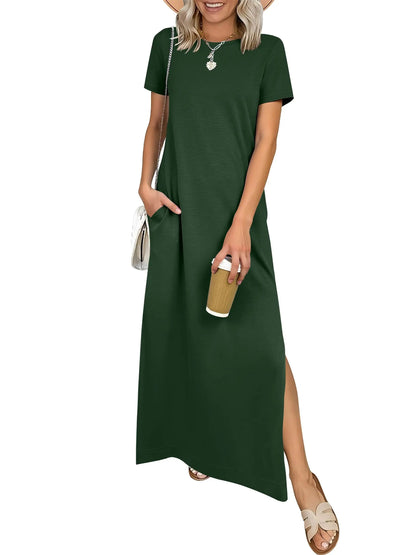 Relaxed Crew Neck Maxi Dress with Side Slits and Functional Pockets