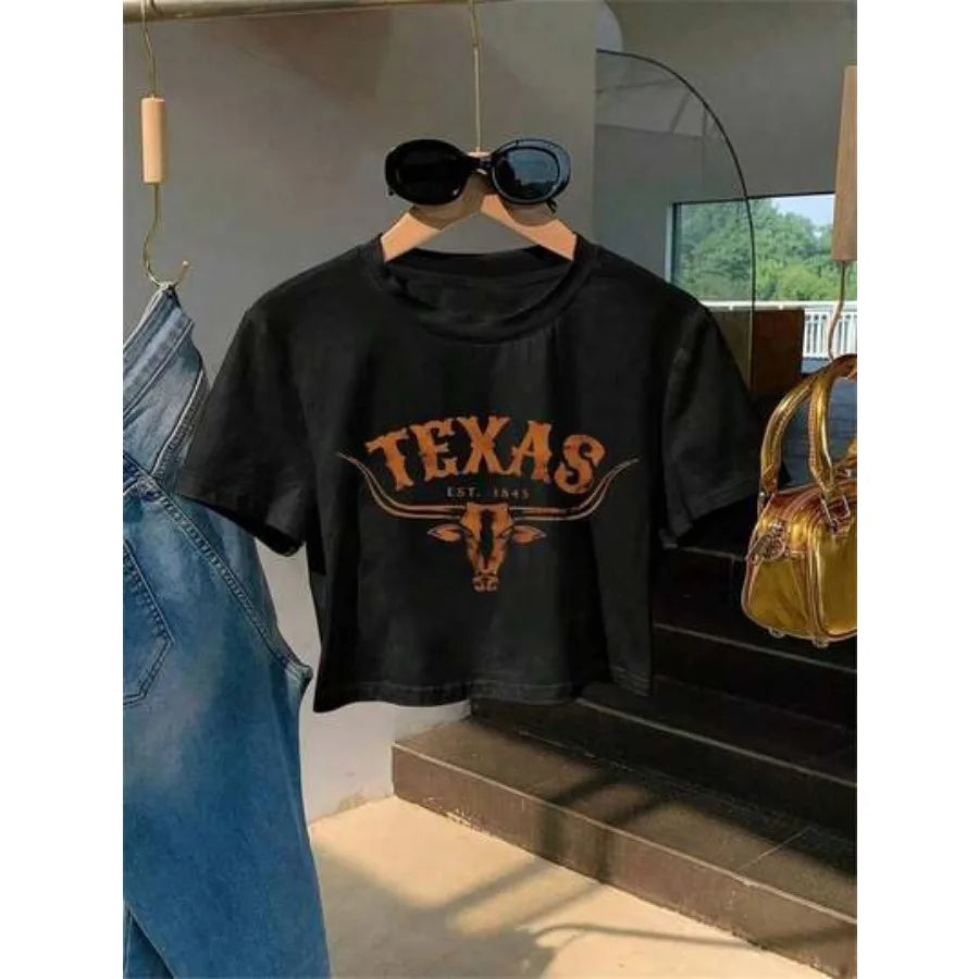 Western Graphic Crop Tee with Vintage Inspired Artwork and Slim Fit