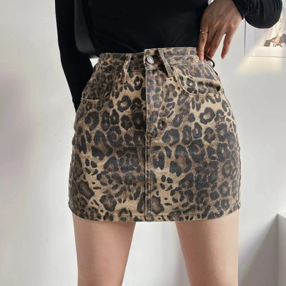 High Waist Leopard Print Mini Skirt with Bodycon Streetwear Silhouette