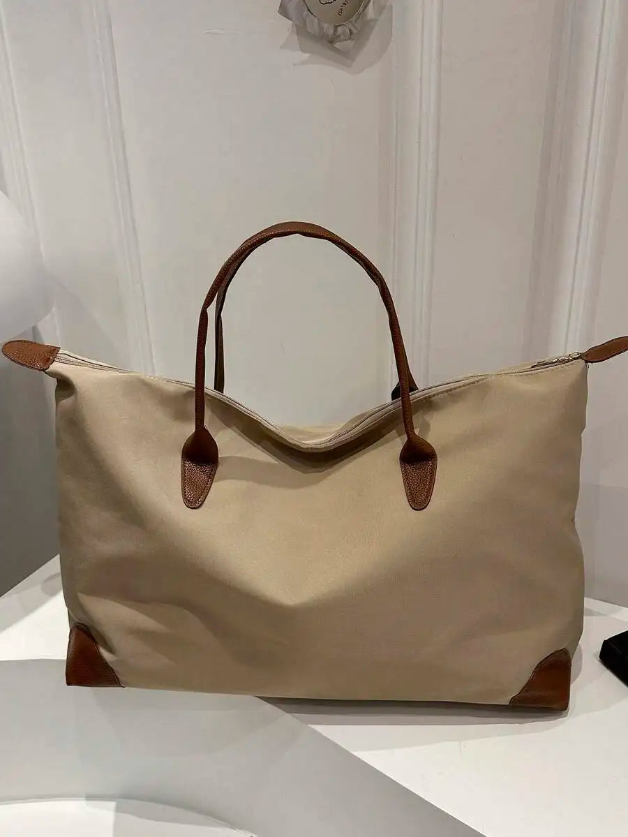 Minimalist Large Capacity Weekender Tote Bag with Zip Closure