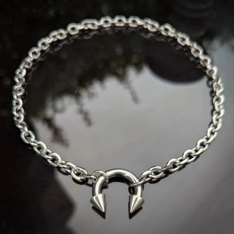 Star Charm Riveted Choker Necklace for Punk Gothic and Y2K Fashion