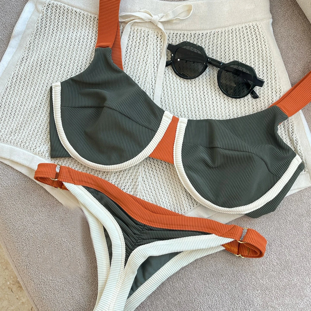 Color-Block Underwire Bikini Set with Plunge Neckline and Contrast Binding
