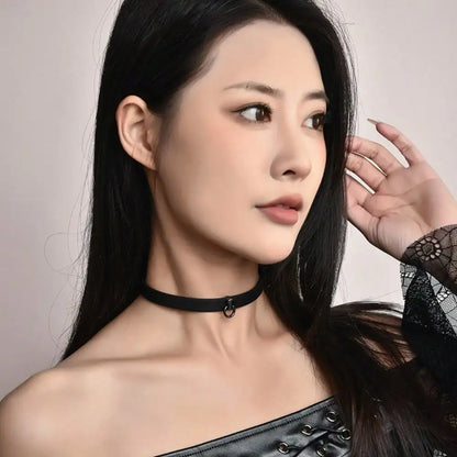 Minimalist O Ring Velvet Choker for Punk Gothic Alternative Fashion