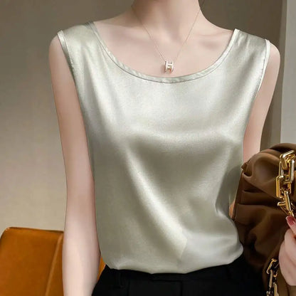 Relaxed Sleeveless Tank Top with Lightweight Knit Everyday Casual Layering Style