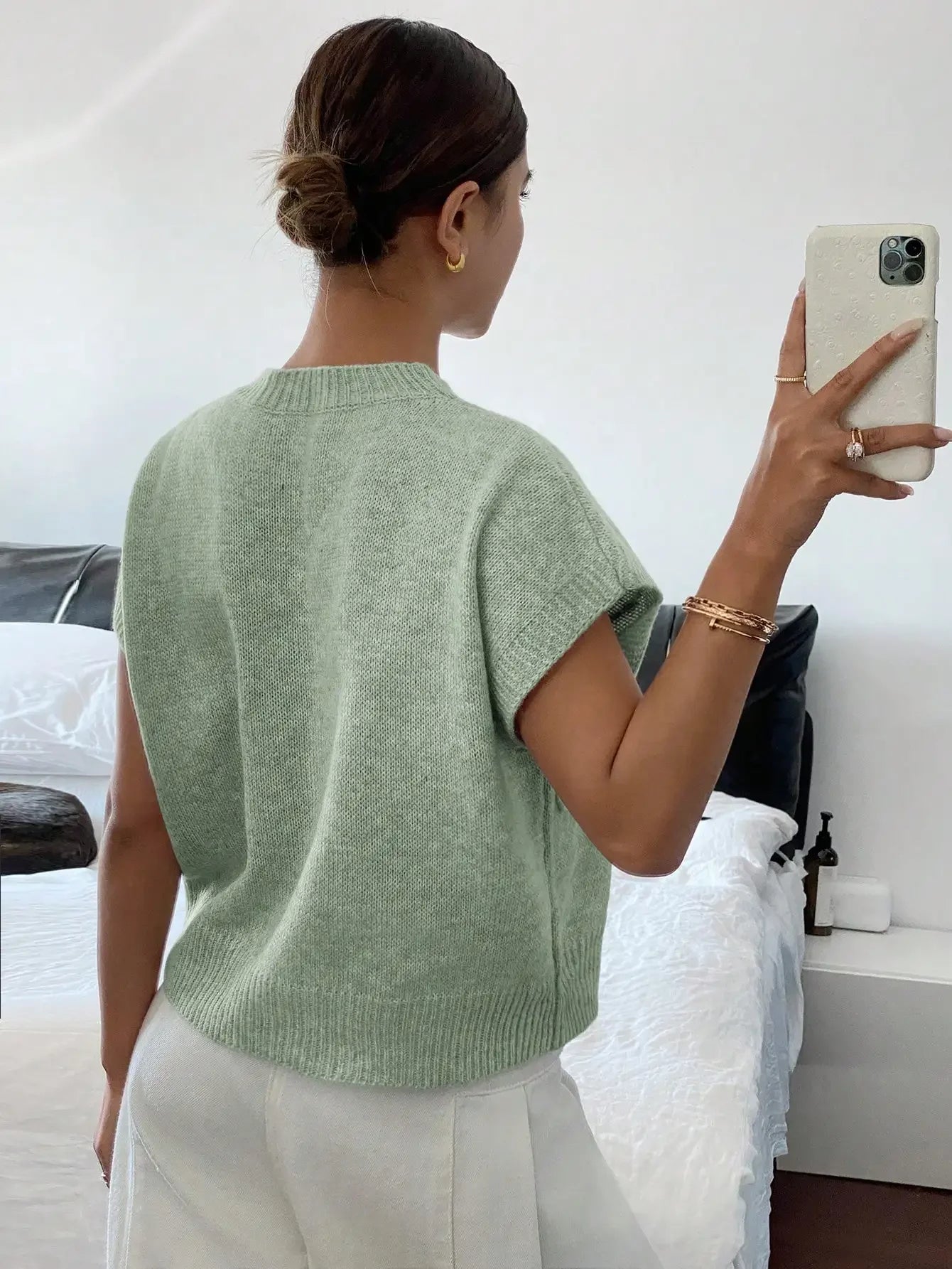 Women's Floral Crew Neck Knit Sweater with Relaxed Summer Short Sleeves