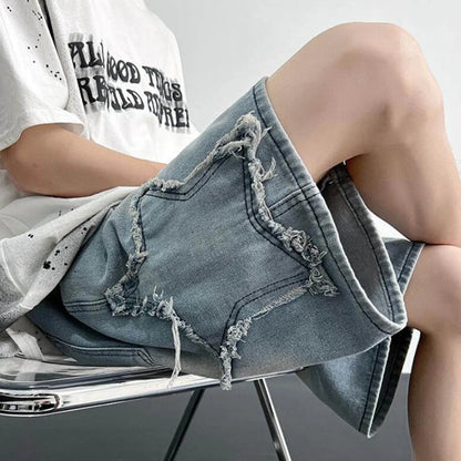 Light Wash Denim Shorts with Relaxed Straight Leg and Casual Streetwear Fit