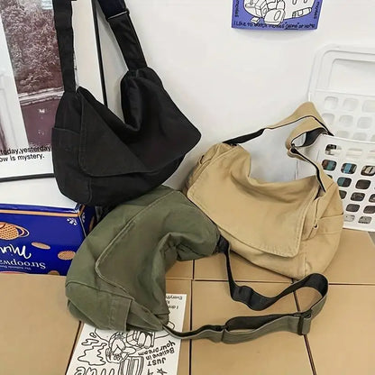 Vintage Canvas Messenger Bag with Flap Closure Casual Crossbody Shoulder Design