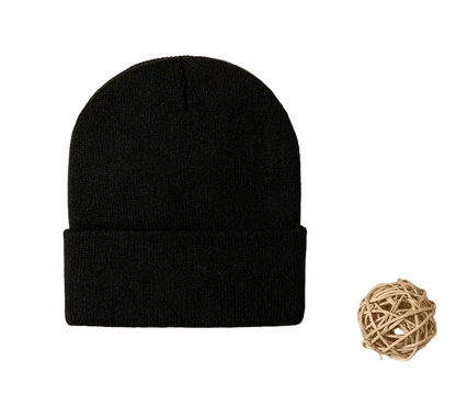 Minimalist Polyester Knit Beanie for Everyday Casual Streetwear Winter Outdoor Comfort and Style