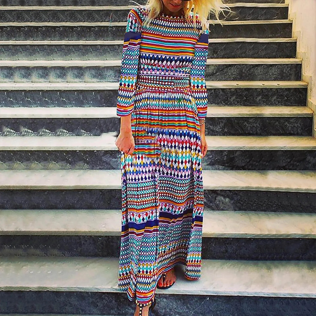 Bohemian Print Maxi Dress with Long Sleeves and Relaxed Silhouette