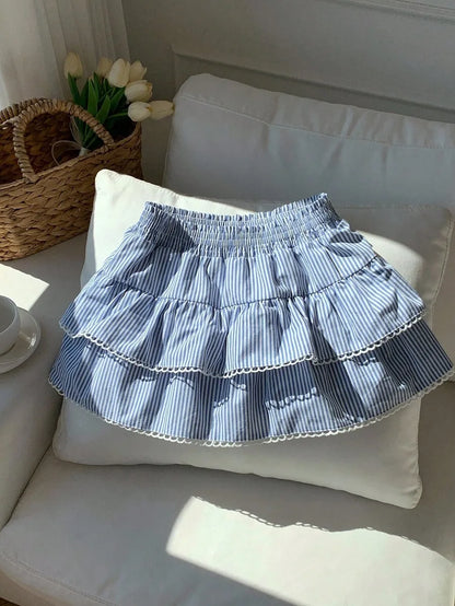 Tiered Ruffle Mini Skirt with Lace Hem Lightweight A-Line Design