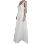 Elegant Sleeveless A-Line Maxi Dress with Lace Detail and V Neck