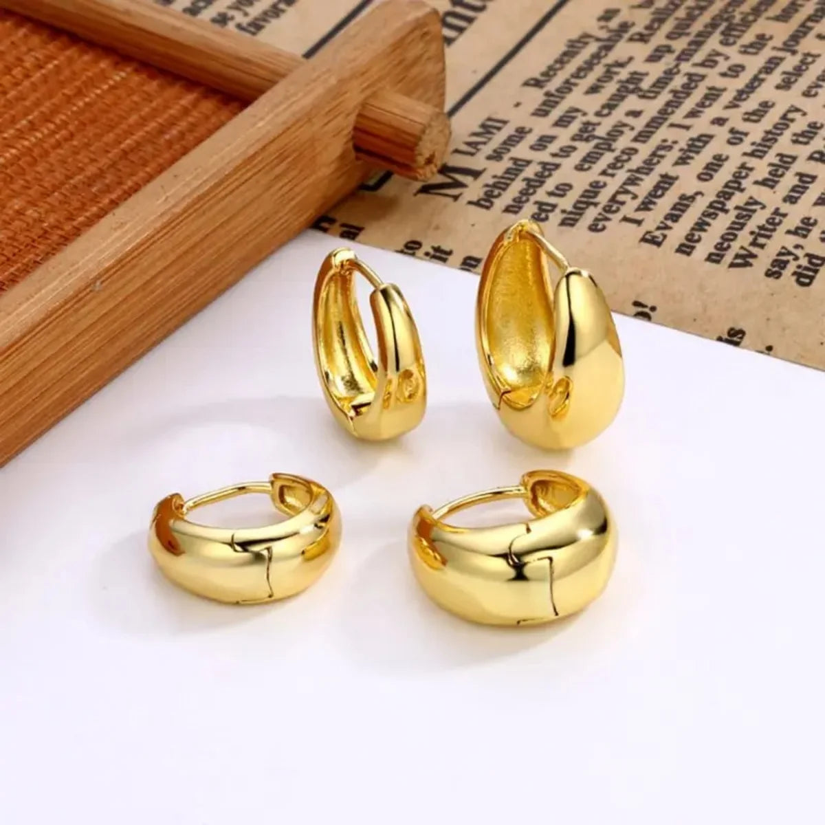 Minimalist Huggie Hoop Earring Set Alternative Everyday Fashion Jewelry