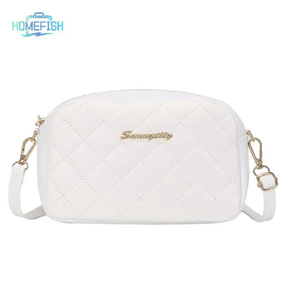 Quilted Chain Strap Saddle Crossbody Bag with Tassel Accent Design