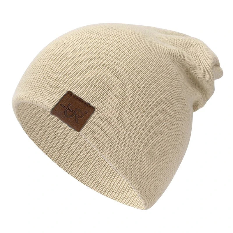 Minimalist Slouchy Acrylic Knit Beanie with Decorative Patch for Casual Streetwear Winter Fashion