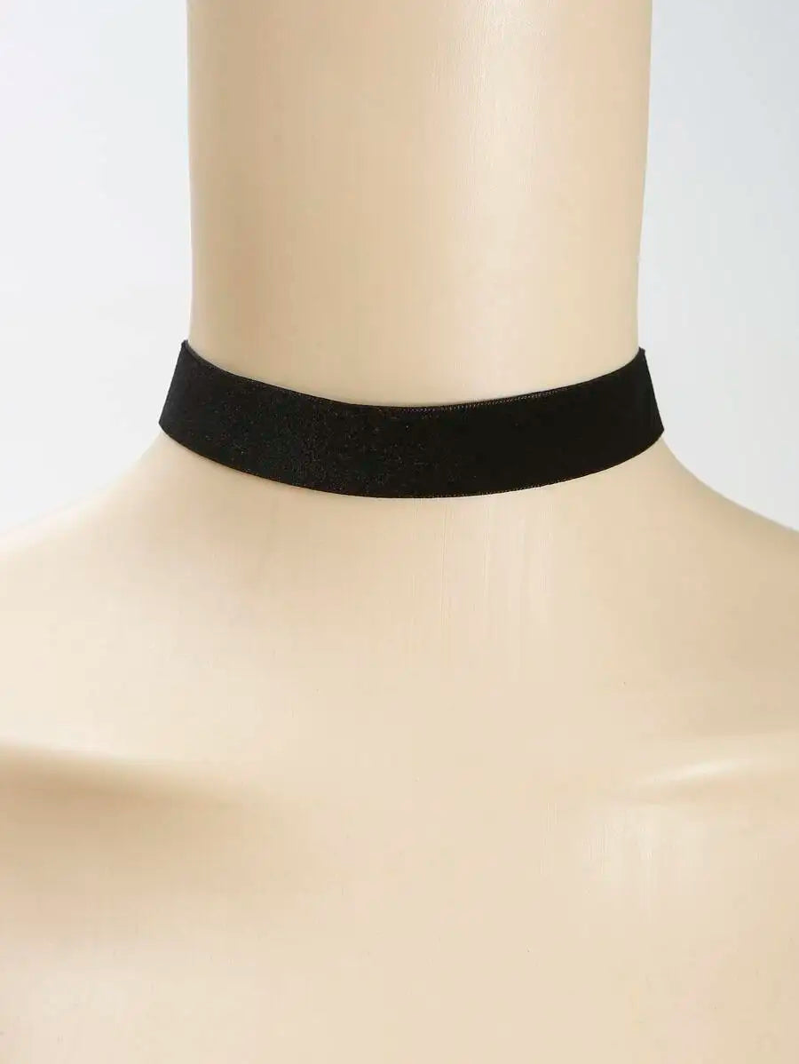 Minimalist Velvet Choker Necklace for Gothic Grunge and Dark Feminine Styling