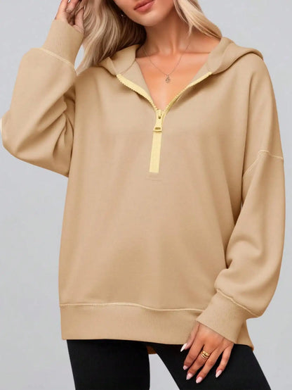 Cropped Zip-Up Hoodie with Slim Fit and Contemporary Streetwear Design