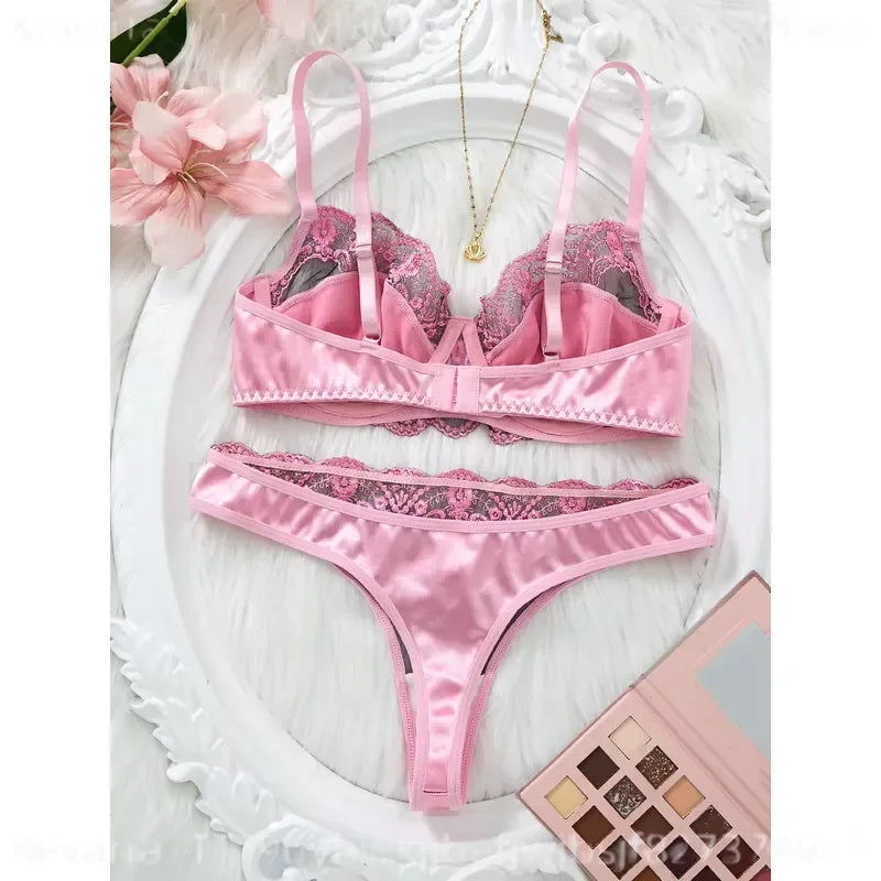 Contrast Floral Lace Balconette Push-Up Bra and Scalloped Thong Set