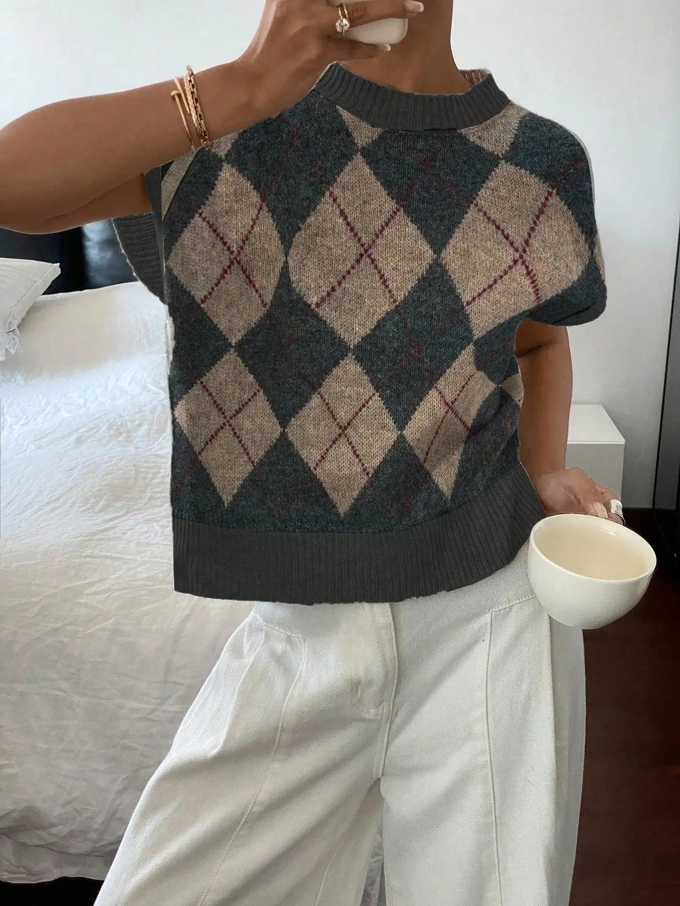 Women's Floral Crew Neck Knit Sweater with Relaxed Summer Short Sleeves