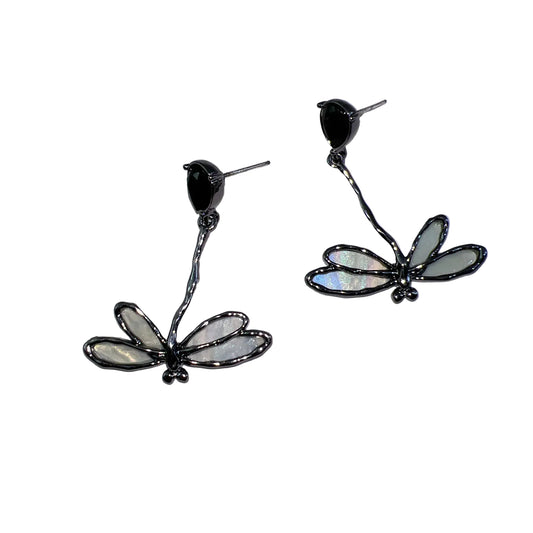 Vintage Gothic Dragonfly Charm Choker Necklace for Dark Feminine Alternative Fashion Styling