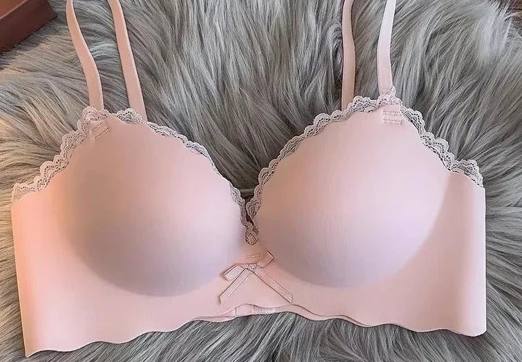 Smooth Contour Seamless Push-Up Bra and Matching Panty with Scalloped Lace Edging