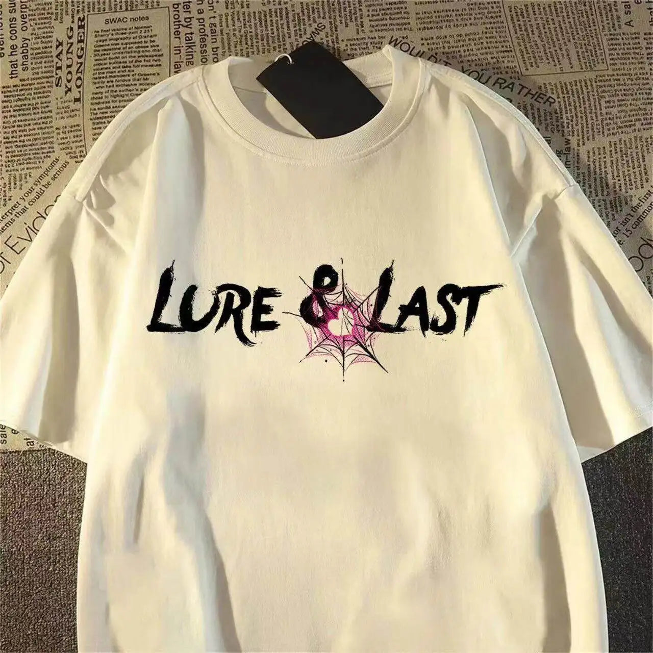 Oversized Spider Graphic Streetwear T-Shirt with Abstract Typography Artwork