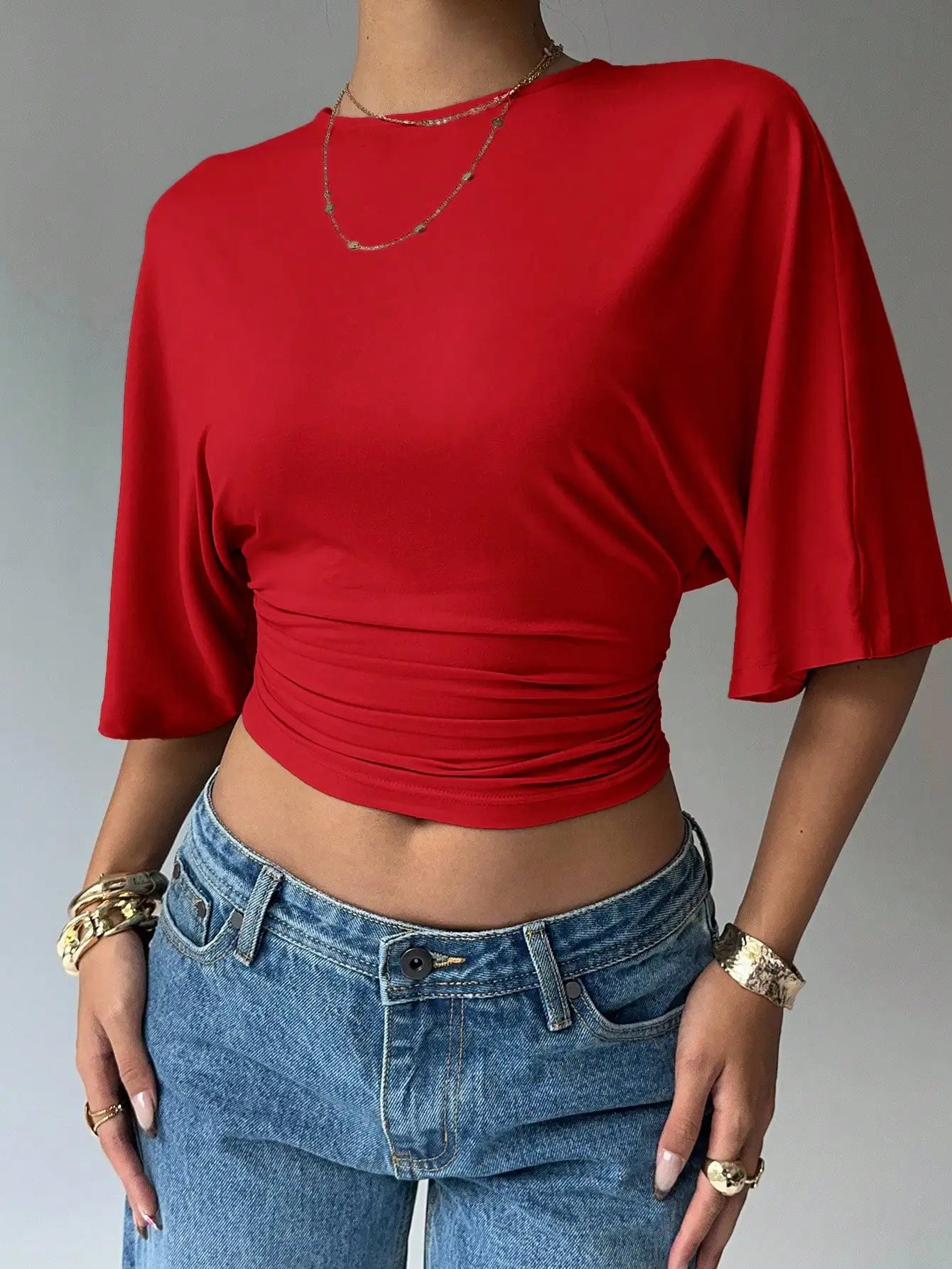 Batwing Sleeve Crop Tee with Relaxed Fit and Minimalist Casual Style