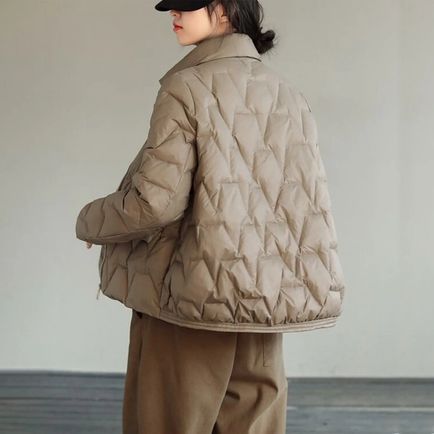 Women's Lightweight Quilted Puffer Jacket with Stand Collar Contemporary Streetwear Everyday Outerwear