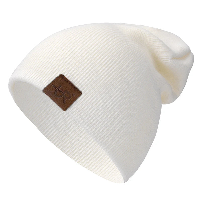 Minimalist Slouchy Acrylic Knit Beanie with Decorative Patch for Casual Streetwear Winter Fashion
