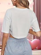Women's Heart Graphic Crop Top for Casual Everyday Streetwear Modern Fashion Style