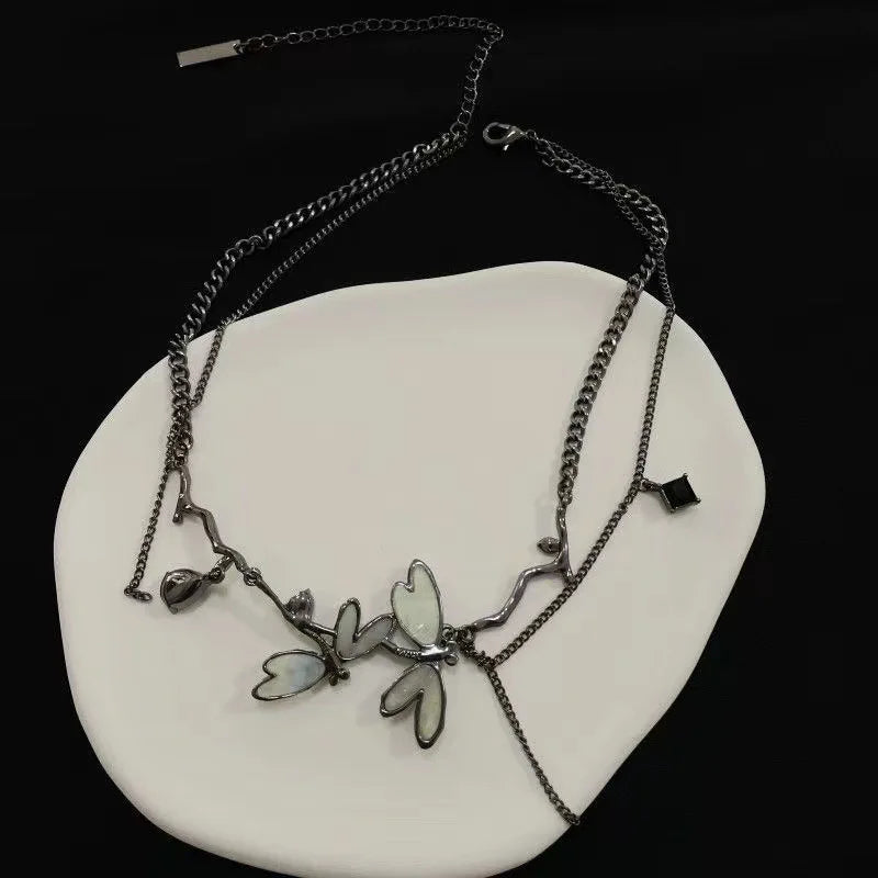Vintage Gothic Dragonfly Charm Choker Necklace for Dark Feminine Alternative Fashion Styling