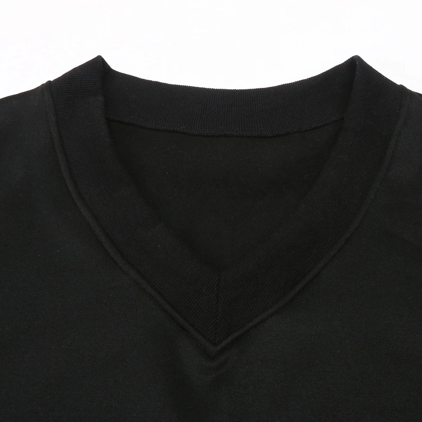 Women's Oversized V-Neck Pullover Sweatshirt with Relaxed Fit for Casual Everyday Style