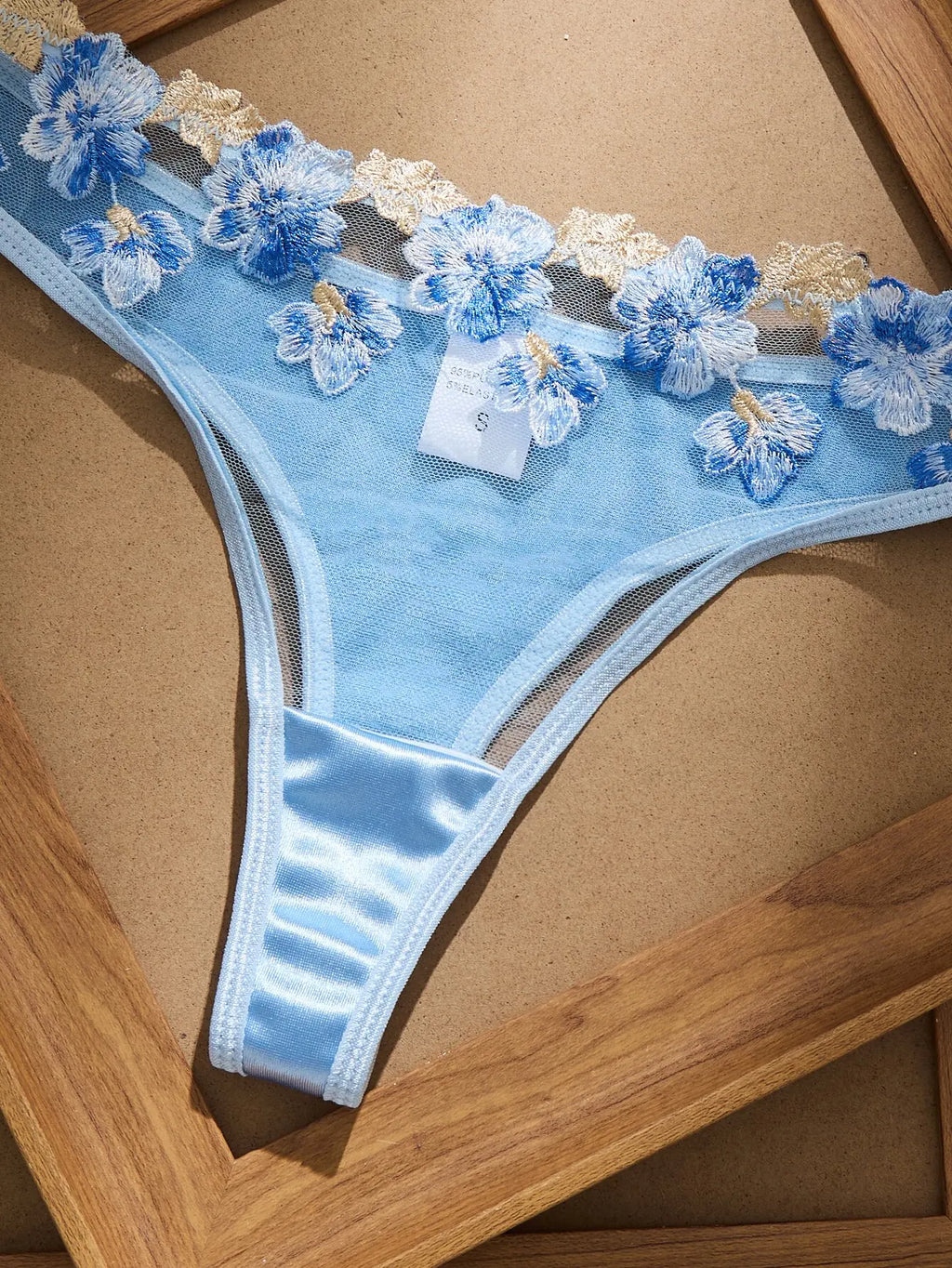Romantic Light Blue Floral Appliqué Underwire Lingerie Set