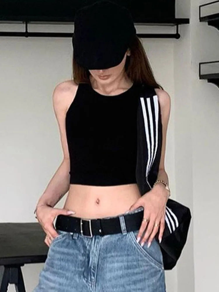 Backless Cross Strap Crop Top with Slim Fit Contemporary Streetwear Summer Design