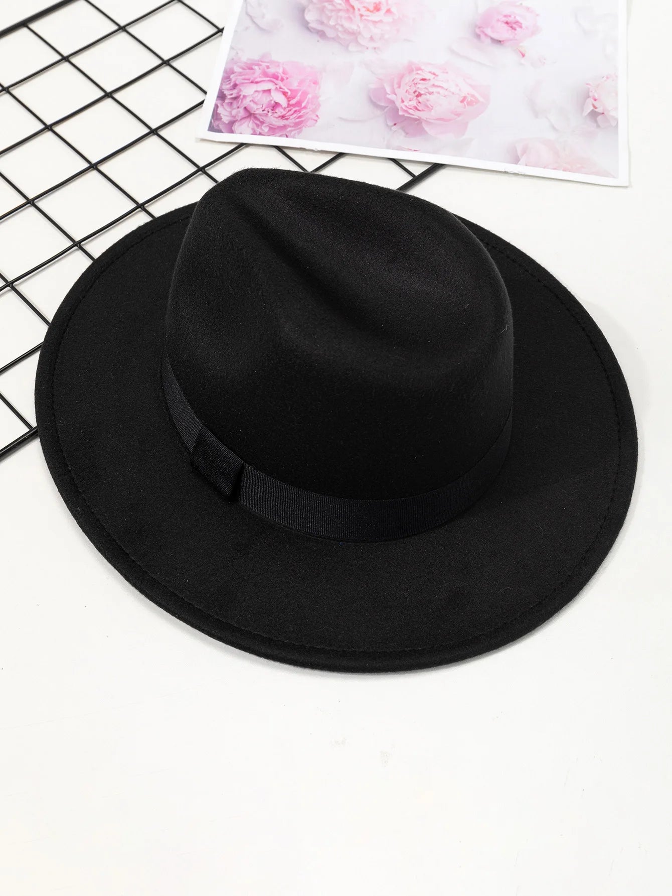 Classic Wide Brim Felt Fedora Hat with Structured Crown for Modern Everyday Styling