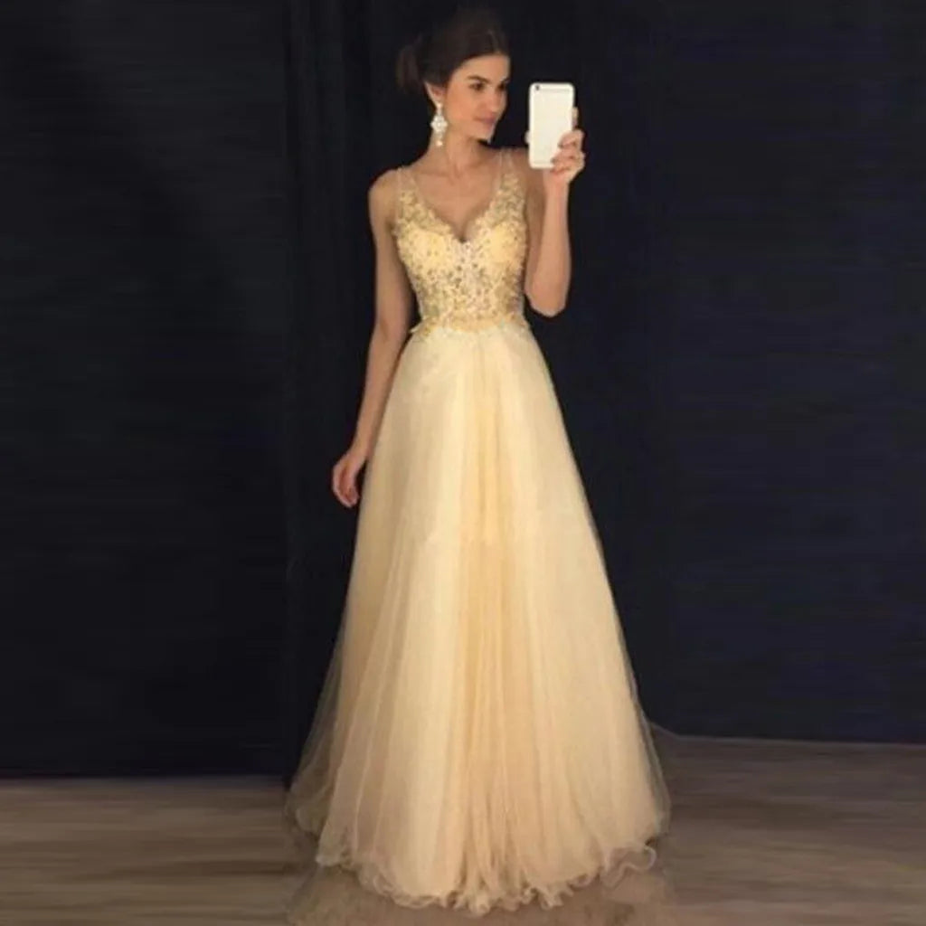 Elegant Layered Tulle Evening Gown with Gothic Princess Fashion Silhouette