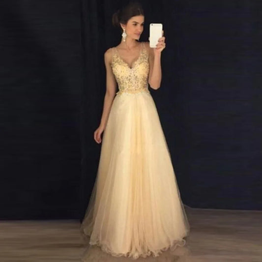 Elegant Layered Tulle Evening Gown with Gothic Princess Fashion Silhouette