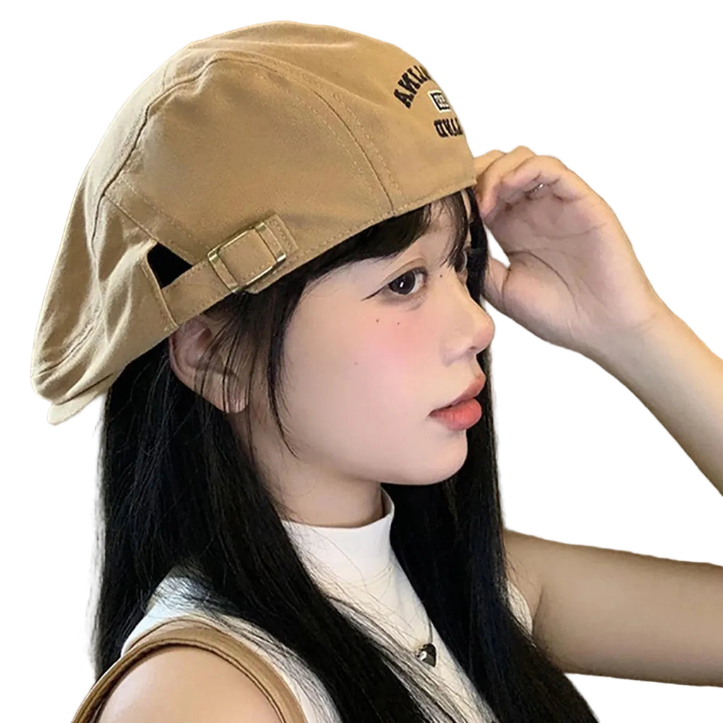 Retro Inspired Adjustable Newsboy Cap with Embroidered Detail for Casual Streetwear Fashion