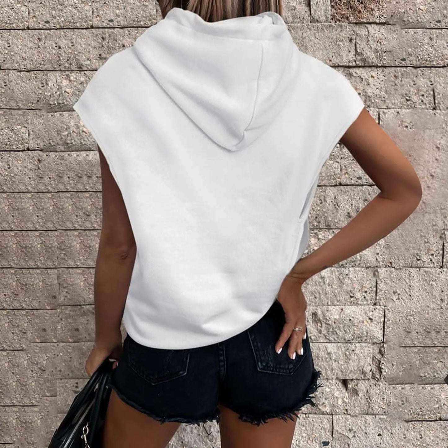 Women's Sleeveless Hooded Oversized Pullover with Relaxed Fit for Casual Layered Streetwear