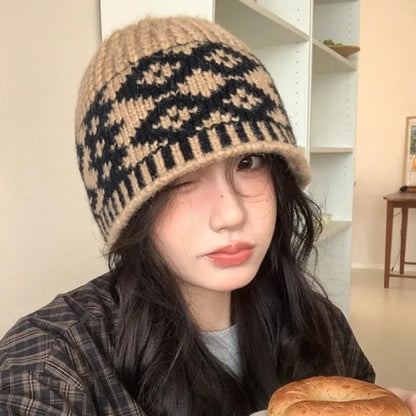 Retro Fisherman Style Knit Beanie with Ear Coverage for Casual Outdoor Winter Streetwear Comfort