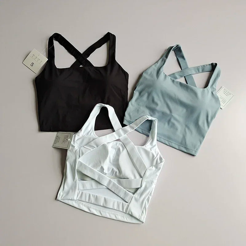 Sleek Criss-Cross Back Sports Bra with Wide Support Band