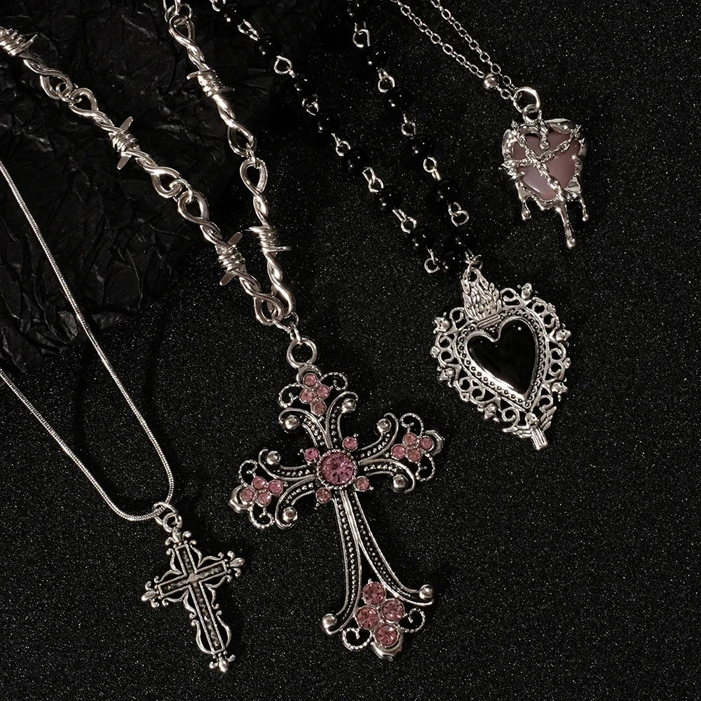 Gothic Heart Cross Pendant Necklace Set With Dark Romantic Charm Details
