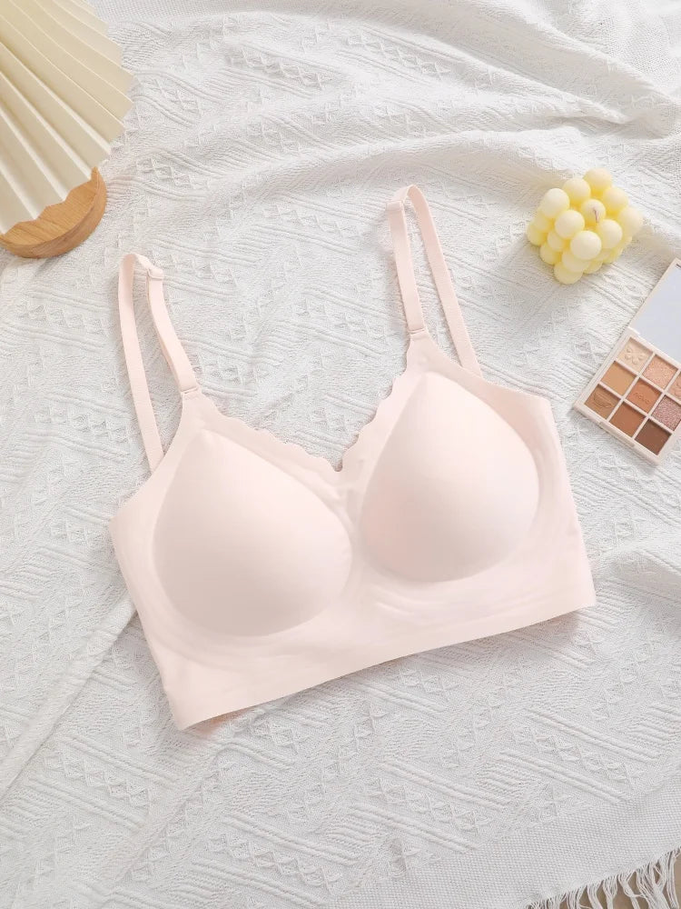 Scalloped-Edge Seamless V-Neck Bralette in Versatile Solid Neutrals