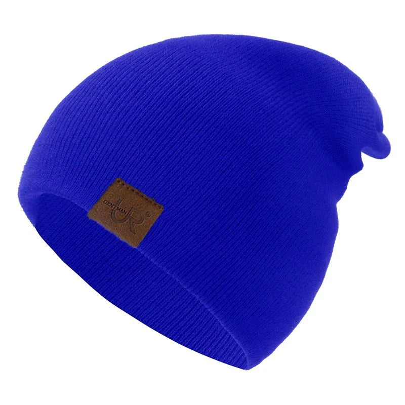 Minimalist Slouchy Acrylic Knit Beanie with Decorative Patch for Casual Streetwear Winter Fashion
