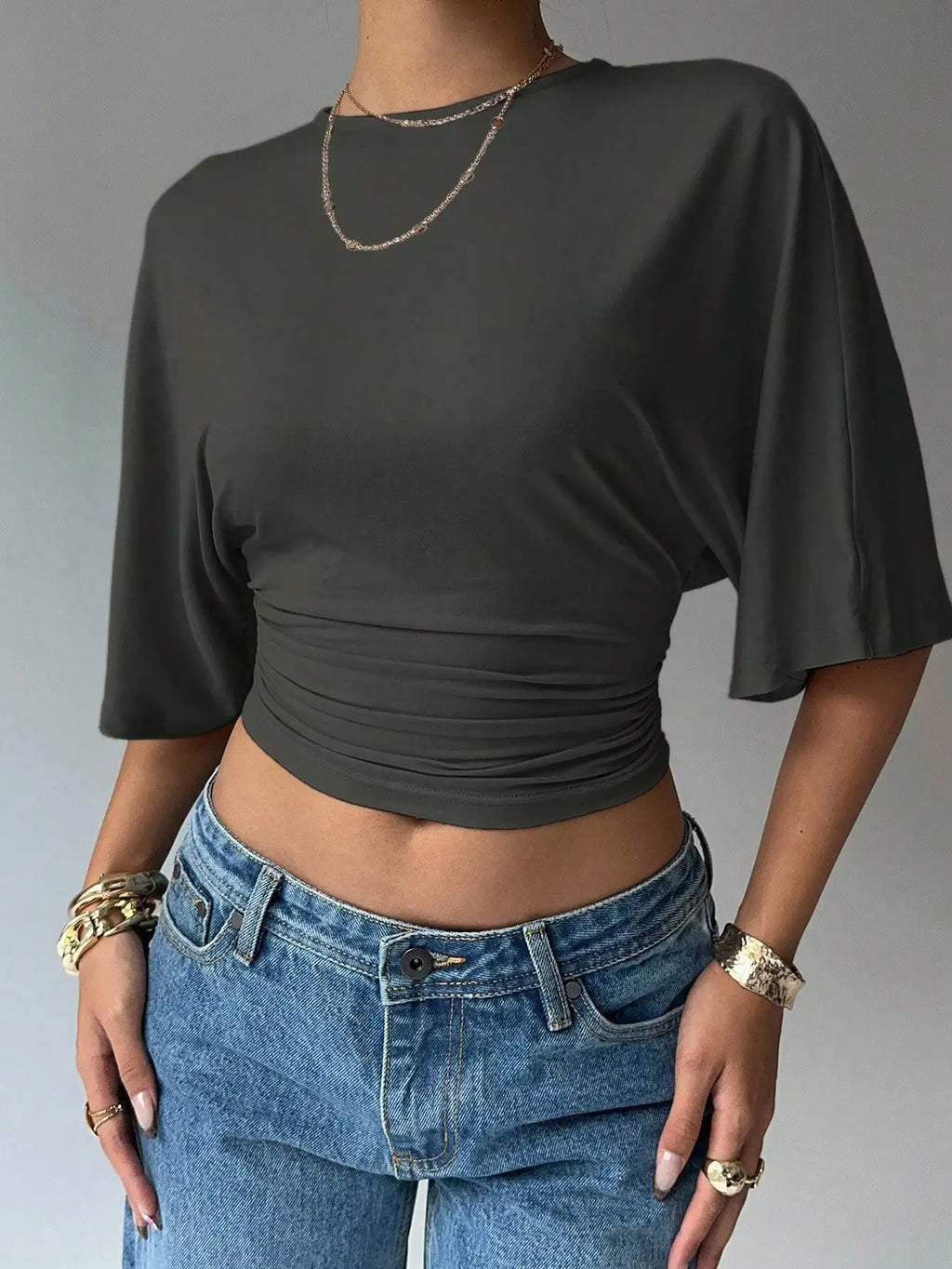 Batwing Sleeve Crop Tee with Relaxed Fit and Minimalist Casual Style