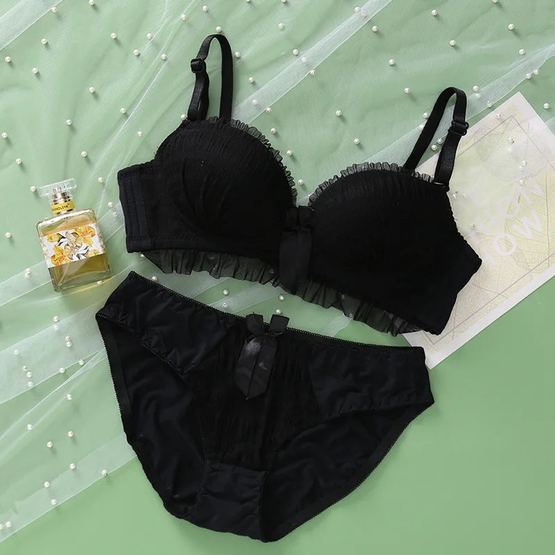 Soft Ribbed Wire-Free Push-Up Bra and Panty Set with Ruffled Trim