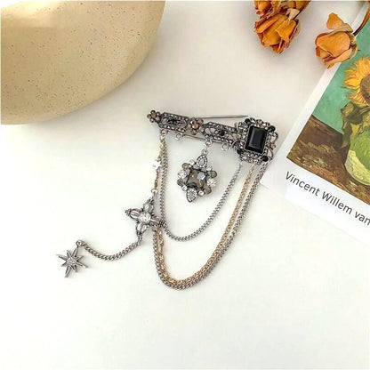 Punk Chain Garter Leg Accessory with Safety Pin Alternative Fashion Detail