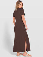Relaxed Crew Neck Maxi Dress with Side Slits and Functional Pockets
